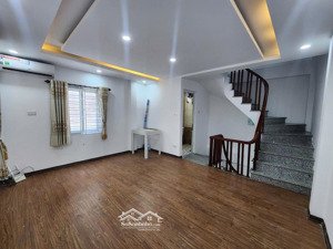 bán nhà riêng tại võ chí công, nghĩa đô, cầu giấy, giá tốt chỉ với 18 tỷ, 90m2-/sau nhà mặt phố.