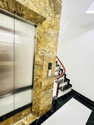 hoa hậu cầu giấy - 6 tầng thang máy - ngõ thông khắp ngả - vài bước ra ô tô tránh