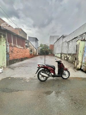 chủ cần bán gấp lô đất mặt tiền đường 113m giá 7,7 ty