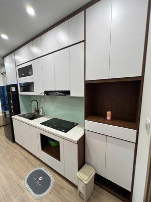 cho thuê căn 2n2vs thuộc phân khúc sakura. gần trường học. gần bể bơi 4 mùa