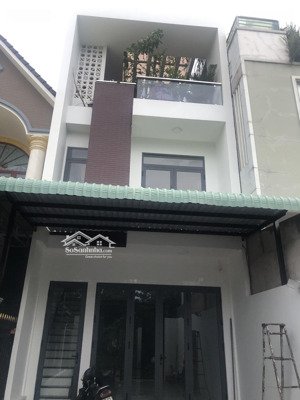 bán nhà chính chủ 3 tầng mặt tiền lý tự trọng, gần chợ tân phước khánh, tân uyên, bình dương