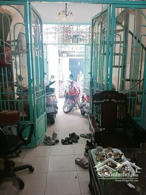 nhà nở hậu xe hơi đỗ cửa đối diện bến xe miền đông (cũ)- nhỉnh 7,5t