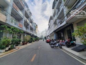 nhà cấp 4 đường 10m có 2 mặt iền - 4 x 20m sát công viên vài bước chân