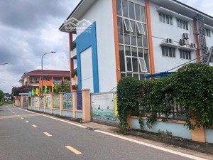 bán gấp mảnh đất 300m2 mặt đường ngọc thuỵ, đường ô tô tránh, giá 35 tỷ có tl mạnh