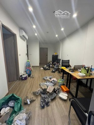 hot cho thuê căn 2 ngủ 2 vệ sinh sa1 8tr5 phân khu sakura vinhome smart city