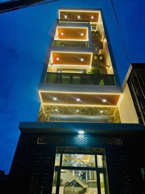 bán gấp căn nhà đ.vườn chuối-q.3, gần nguyễn đình chiểu, giá 5tỷ2/85.8m2, đang cho thuê 30tr/tháng.