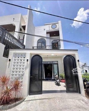 bán nhà gần bệnh viện đa khoa 1500 giường diện tích 100m2 ngay đường phạm ngọc thạch 3pn 3wc sổ sẵn