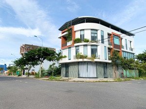 bán lô góc 2 mặt tiền 140m2 đặng văn chung nam hòa xuân gần cầu trung lương