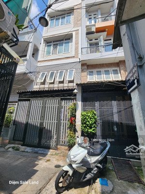 gấp bán nhà lê văn sỹ hẻm thông trường sa 1 trục 5 tầng btct chỉ 7.9 tỷ .