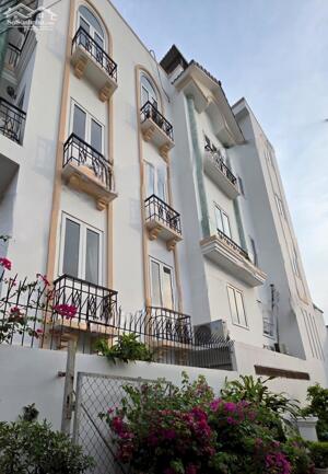 BÁN NHÀ 5 TẦNG – Ô TÔ NGỦ TRONG NHÀ – ĐƯỜNG 30 NGUYỄN THỊ ĐỊNH – 106M² – GIÁ 9,6 TỶ LH: THIỆN ĐẤT VÀNG Q2 MKS: MC30-69.9