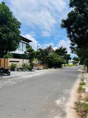 bán lô đất mặt tiền vị trí đẹp mai văn ngọc, thông thẳng nguyễn tất thành, giá tốt