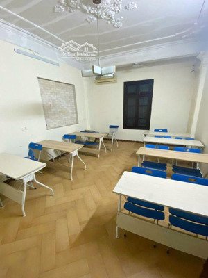 cho thuê nhà nguyễn ngọc nại, 100m2 x 7 tầng, thang máy, 40tr/t