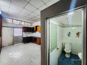 95m2 hxt ô tô ngủ - sân rộng - ngay dương quang hàm - thông phạm huy thông -p6 h.i.ếm chỉ 89tr/m2