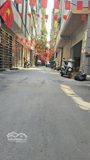 bán nhà riêng tại phố trần quốc hoàn, 14 tỷ, 41m2, 4pn, 4wc