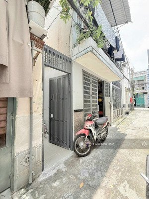 đúng 1 căn duy nhất, nhà to giá rẻ, vị trí thuận tiện, 36.8m2, 2 tầng, 2pn 2wc