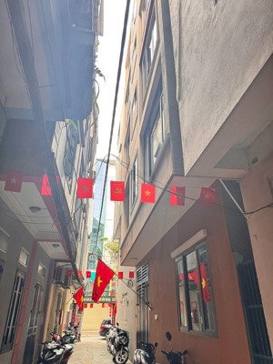 bán nhà riêng tại nguyễn ngọc nại, diện tích 35m2 xây 5 tầng, mặt tiền kinh doanh 8.2m, giá 14.5 tỷ