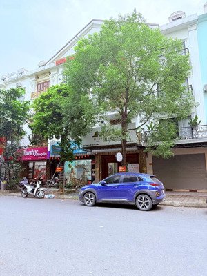 một căn duy nhất bán gấp - lk la casta kđt văn phú - kinh doanh - 2 mặt đường - giá rẻ