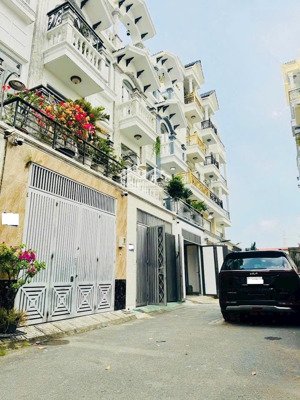 2 mặt tiền hẻm - ngang lớn ! bán nhà bình thạnh hxh lê quang định - 3 tầng btct (4.5x12) 10.5 tỷ tl