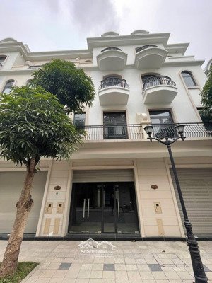 shophouse sao biển diện tích:58,5 m mặt tiền: 4,5 m giá: 8750 bp
hướng : đông bắc thô,