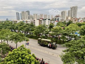 chính chủ bán toà nhà xây mới, thiết kế hiện đại lõi ba đình. 93m² - mặt tiền 8m.