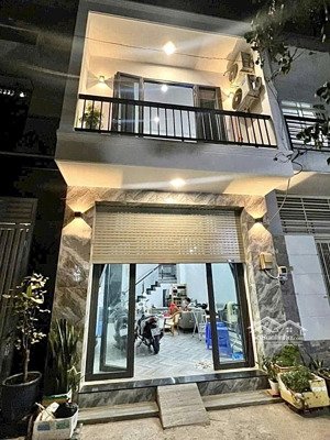 khu vực an ninh - vị trung tâm - ô tô đậu trước cửa - quốc lộ 1 , bình chánh , hcm