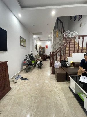 bán nhà vũ phạm hàm - cầu giấy, 45m2 5 tầng, ngõ ô tô tránh, giá đầu tư, chỉ 15 tỷ, siêu hiếm.