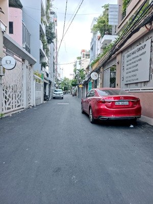 *** hẻm xe hơi thẳng 1 trục -oto ngủ trong nhà - 80m2 - nhỉnh 17 tỷ - ngang bề thế gần 6m