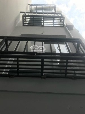nhà đường nguyên hồng 4tầng 12pn gần phạm văn đồng dt 9m.11m (93m2) bán gấp nhỉnh 8tỷ
