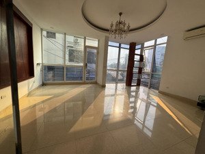 cc cho thuê phòng trống tại quảng an tây hồ, 40m2 + bếp vskk