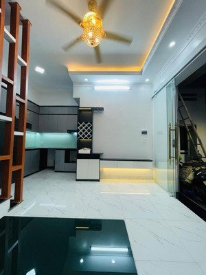 bn phương mai dt 65m, 5 tầng , mặt tiền siêu rộng, mặt ngõ oto, kinh doanh đỉnh, giá chỉ có 15 tỷ