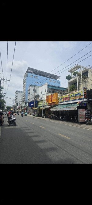 gà đẻ trứng vàng "
bán nhà mặt tiền kinh doanh vị trí vip lâm văn bền quận 7 - ngang 6m,6 tầng btct