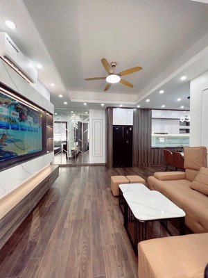 nhà hoàng hoa thám,lô góc 2 thoáng,ngõ nông thông, 20m phố ô tô kinh doanh, tặng full nội thất 39m2