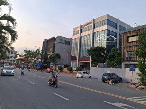 bán nhà mặt phố vũ đức thận vỉa hè cực rộng kinh doanh bất chấp - 3 bước ra bigc long biên