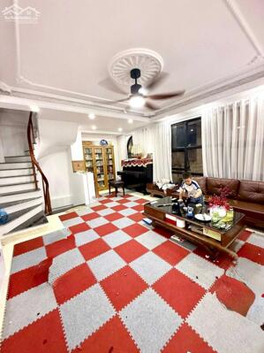 Bán nhà Trần Quang Diệu gần vườn hoa VF3 lùi cửa ngõ thông 6 tầng 36m2 MT 6.2m nội thất xịn ở luôn