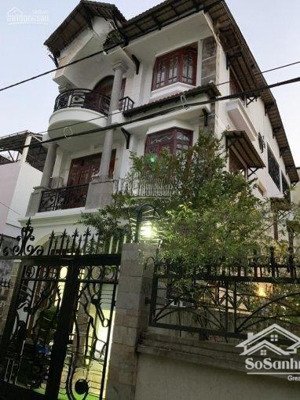 bán nhà hẽm xe hơi 8m 101/ nguyễn chí thanh phường 9 quận 5 dt:8x20m 3 lầu than máy giá chỉ 32 tỷ