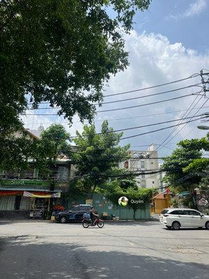 hot!! bán đất tặng nhà thảo điền quận 2- dt : 17x24m(406m2) - giá 40 tỷ