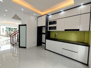 chính chủ bán nhà đẹp an khánh ngõ thông, ô tô đỗ cửa, thoáng trước sau 42m2 x 4 tầng x 5 tỷ