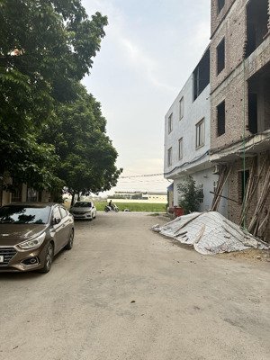 gấp! chủ cần tiền bán gấp! đất dv kim bài- 52m2 -dân cư đông đúc- phân lô- sát trục kinh tế.