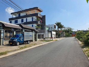 bán gấp 142m2 đất đường dx 050 cạnh kdc hiệp thành 3 sổ sẵn giá hời