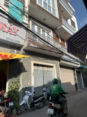 Cho thuê Mặt đường Phố Phan Đình Giót, HĐ, 50m2 x 4 tầng, 3 ngủ, 3 vệ sinh, 14 triệu/tháng