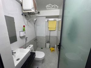 bán nhà 3 tầng mặt tiền đường 2 tháng 9 ngang 4m3 vuông vức kinh doanh tốt giá 6x tỷ