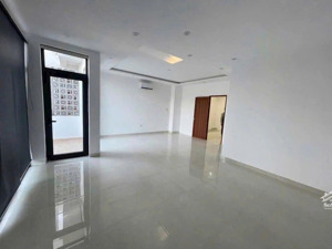 cho thuê văn phòng mặt tiền nguyễn sinh sắc