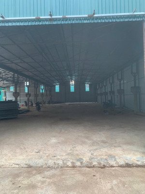 cho thuê kho xưởng giá rẻ 1500m2, 1200m2, 800m2 lộc hà, mai lâm, đông anh. lh: 