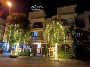 biệt thự vườn thạch bàn, dt 145m mt 8m đẳng cấp nghỉ dưỡng. không gian xanh, yên tĩnh