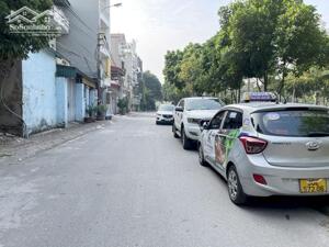 Cần bán 75,4m2 đất tổ 8 Thạch Bàn, Phường Long Biên. View công viên, gần chợ, trường học