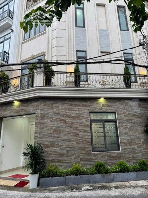 bán căn góc mặt tiền đường lương văn can nội thất cao cấp thích hợp ở & kinh doanh homestay