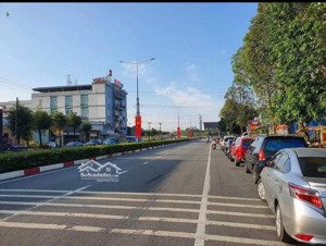 mặt tiền huỳnh văn luỹ gần siêu thị aeon mall, cần bán 150m2 full thổ cư, buôn kinh doanh đa ngành