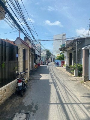 bán nhanh nhà đẹp 2pn hẻm ô tô nguyễn an ninh, tp.vũng tàu giá tốt chỉ 3.4 tỷ bớt lộc