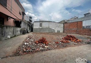 (4.00.5)lô đất gần 57m2 - 4.2 ty - gần ngay phạm văn đồng