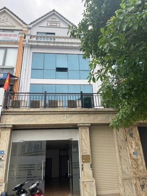 cho thuê nhà khu đô thị trung văn 120m x 4 tầng thang máy 45tr 